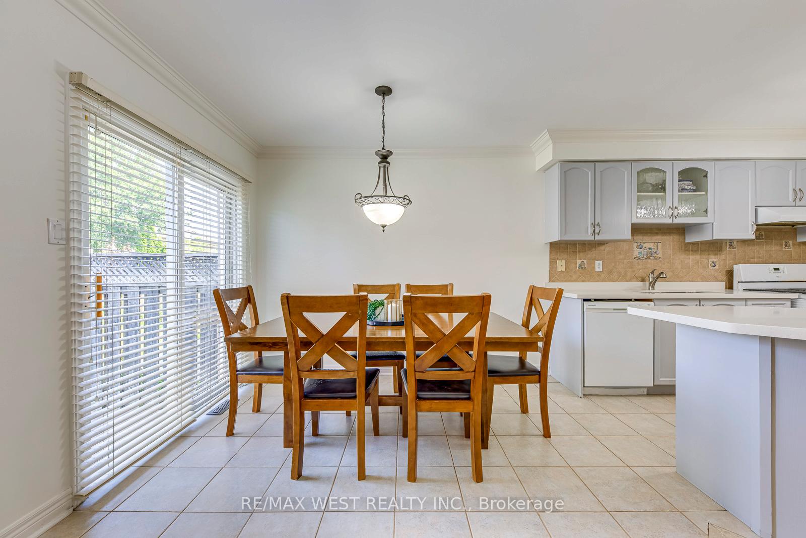 Photo 18 of 56 Laura Sabrina Drive, Vaughan, Sonoma Heights — HOMEH