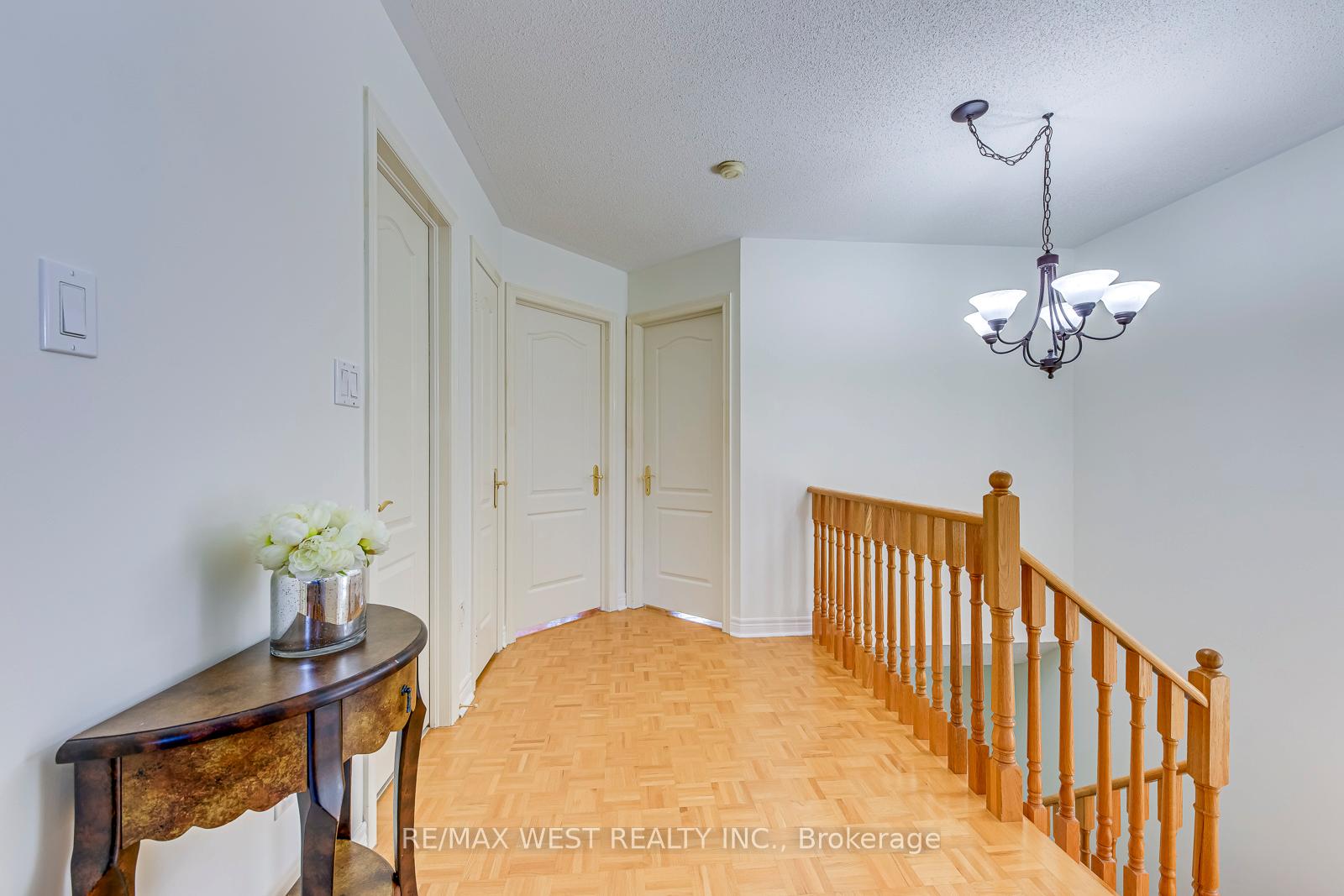 Photo 22 of 56 Laura Sabrina Drive, Vaughan, Sonoma Heights — HOMEH