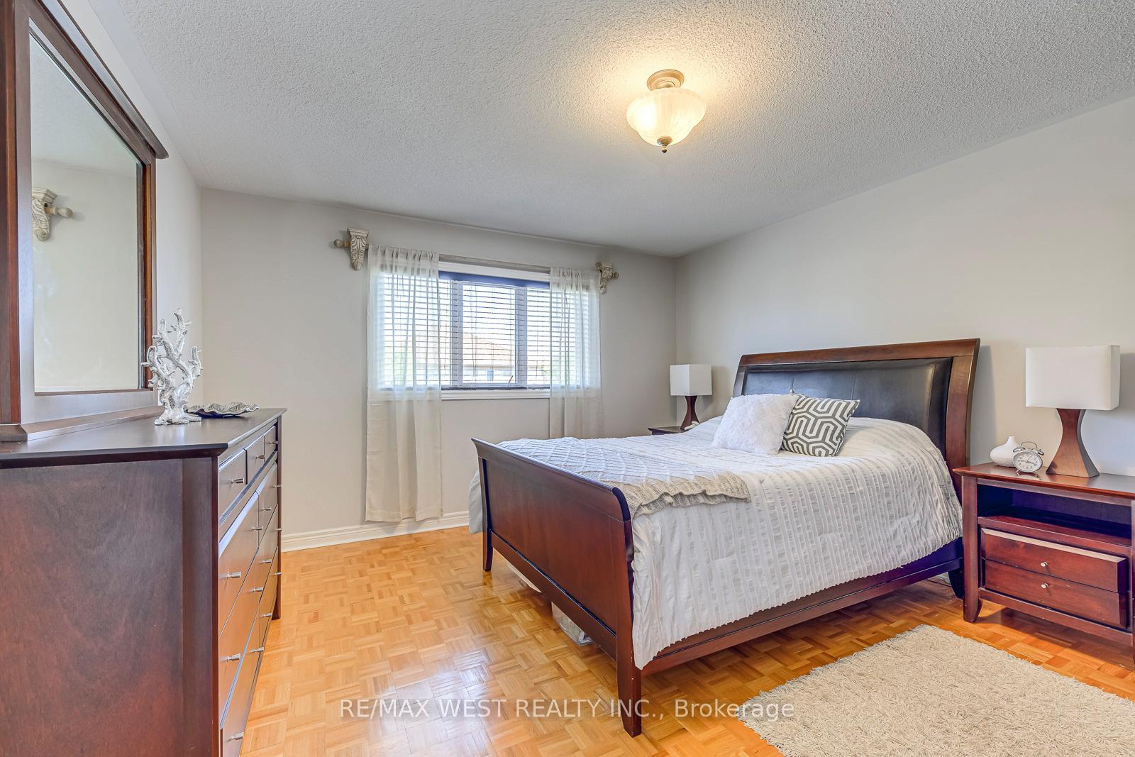 Photo 23 of 56 Laura Sabrina Drive, Vaughan, Sonoma Heights — HOMEH