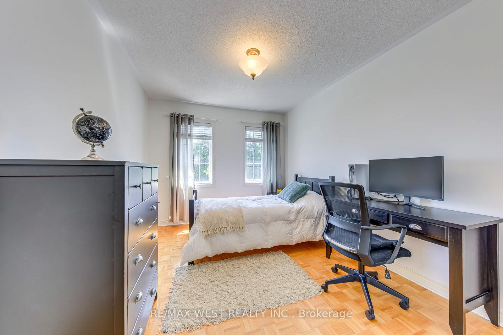 Photo 28 of 56 Laura Sabrina Drive, Vaughan, Sonoma Heights — HOMEH