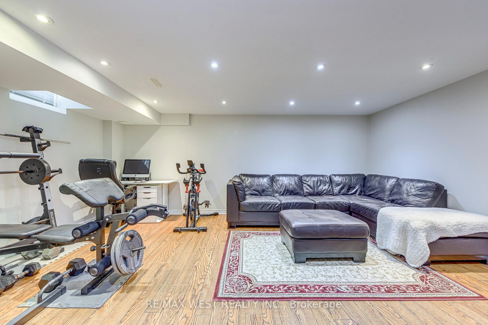 Photo 37 of 56 Laura Sabrina Drive, Vaughan, Sonoma Heights — HOMEH