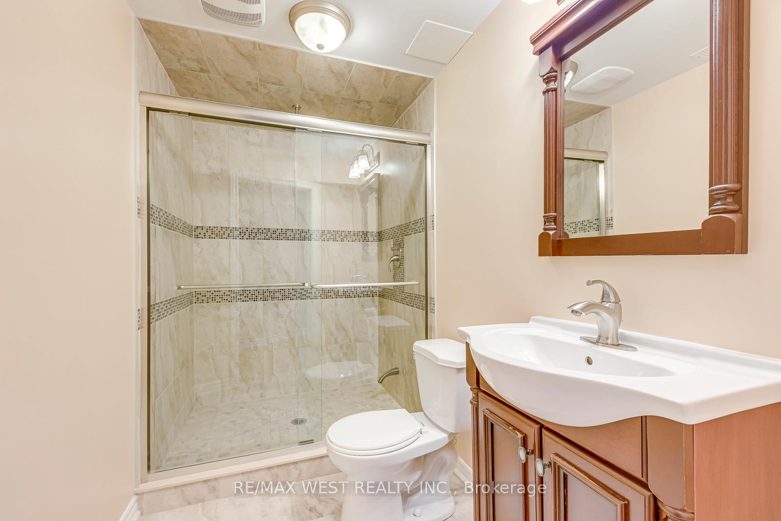 Photo 40 of 56 Laura Sabrina Drive, Vaughan, Sonoma Heights — HOMEH