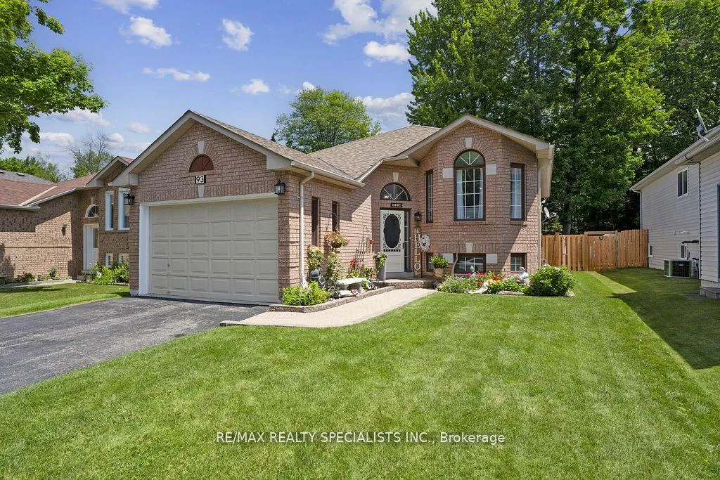 Photo 3 of 93 Glen Eton Road, Wasaga Beach — HOMEH