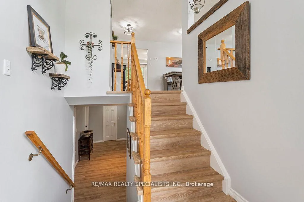 Photo 6 of 93 Glen Eton Road, Wasaga Beach — HOMEH