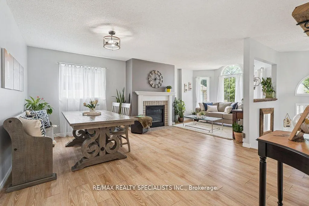 Photo 7 of 93 Glen Eton Road, Wasaga Beach — HOMEH