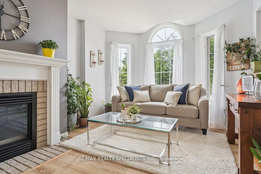 Photo 10 of 93 Glen Eton Road, Wasaga Beach — HOMEH