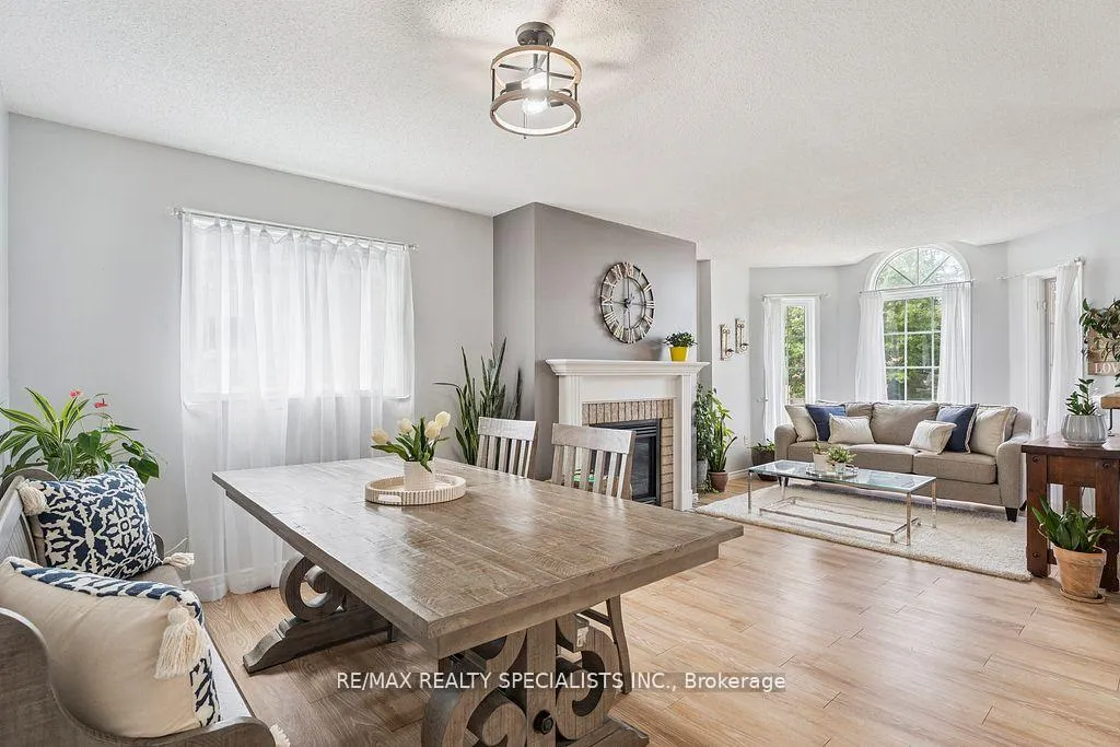 Photo 11 of 93 Glen Eton Road, Wasaga Beach — HOMEH