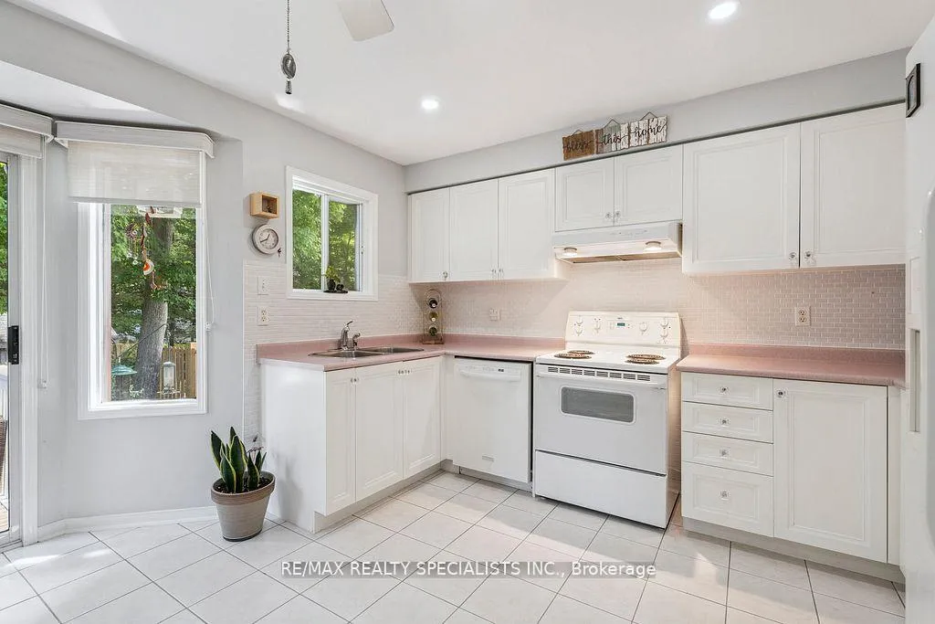 Photo 14 of 93 Glen Eton Road, Wasaga Beach — HOMEH