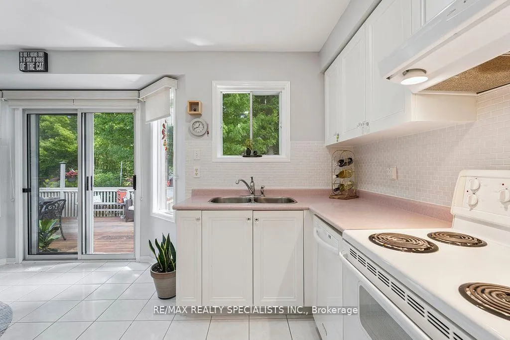 Photo 16 of 93 Glen Eton Road, Wasaga Beach — HOMEH