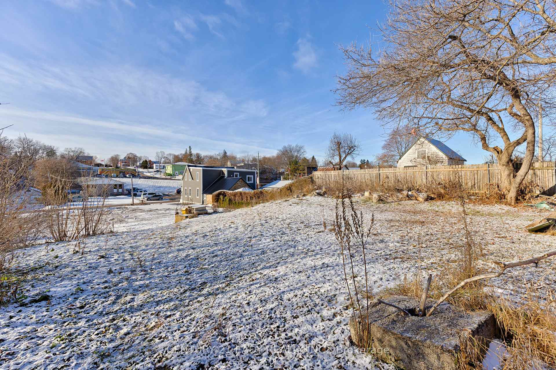 Photo 5 of 209 John Street, Bonnechere Valley, Eganville/Bonnechere Twp — HOMEH