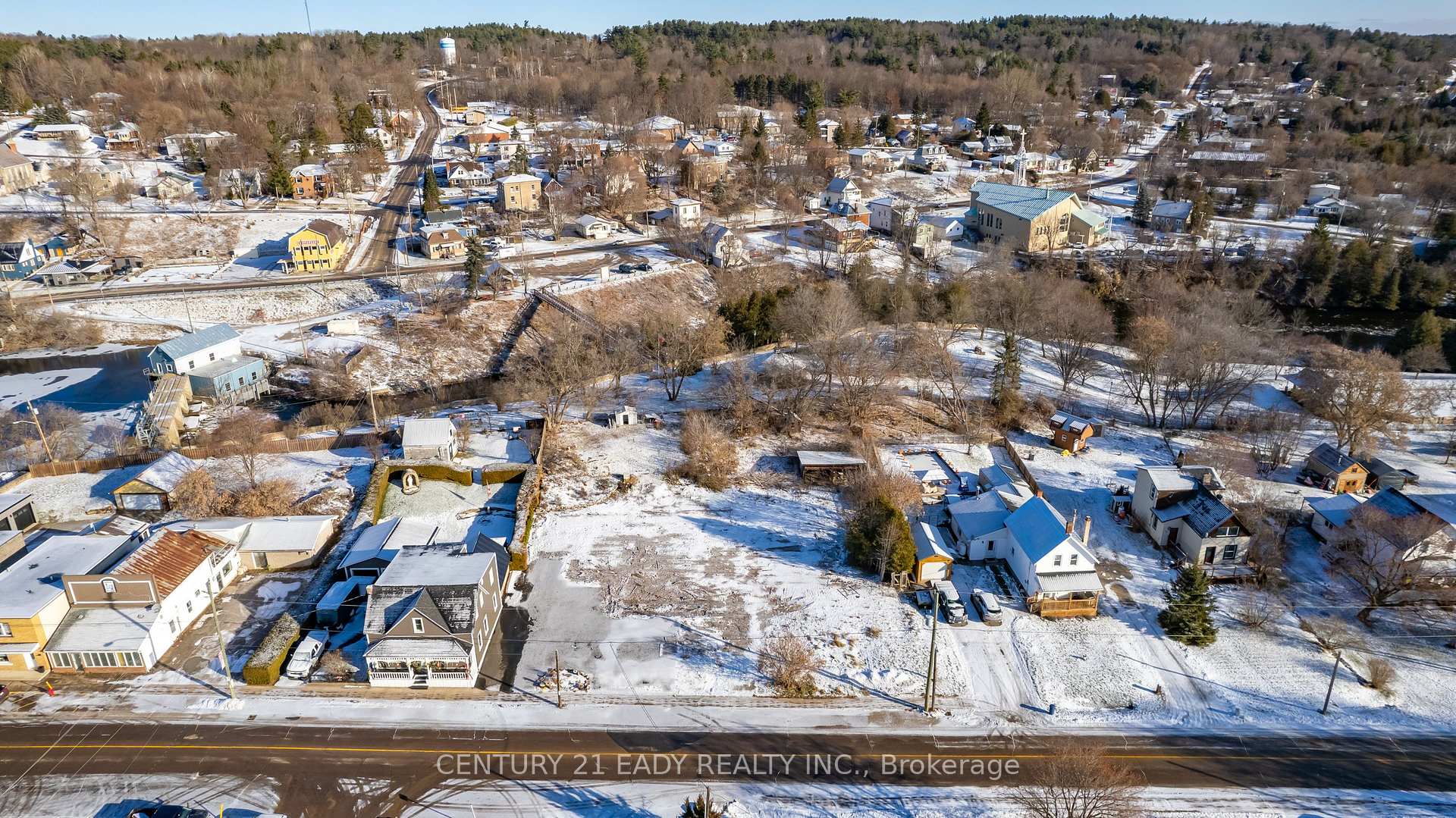 Photo 10 of 209 John Street, Bonnechere Valley, Eganville/Bonnechere Twp — HOMEH