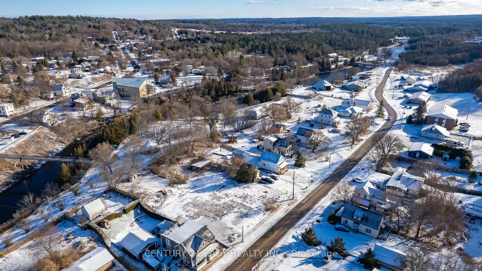 Photo 11 of 209 John Street, Bonnechere Valley, Eganville/Bonnechere Twp — HOMEH