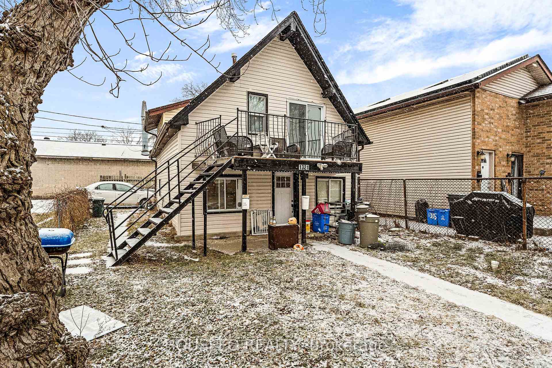 Photo 3 of 1321 Henry Ford Centre Drive, Windsor — HOMEH