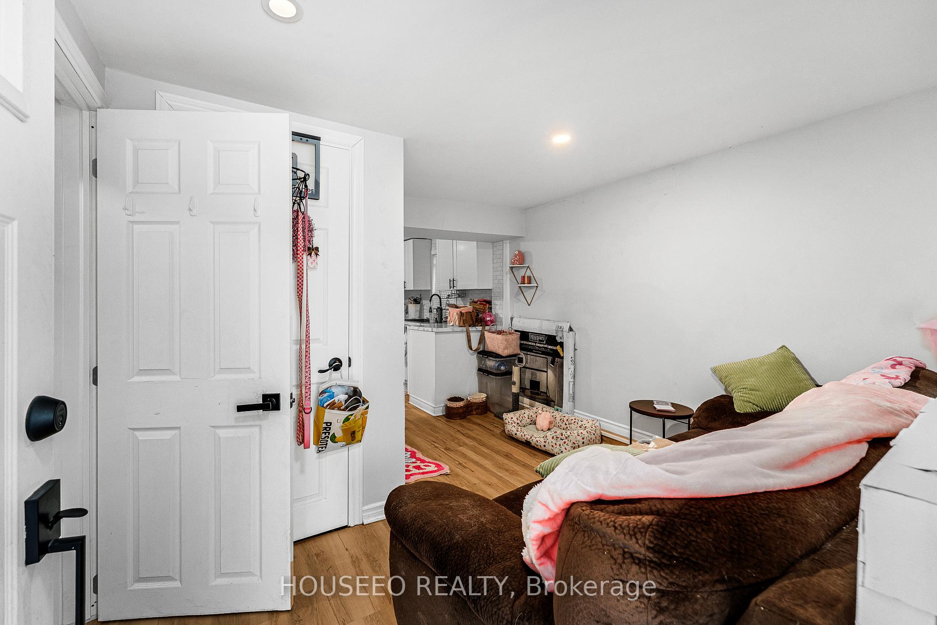 Photo 6 of 1321 Henry Ford Centre Drive, Windsor — HOMEH
