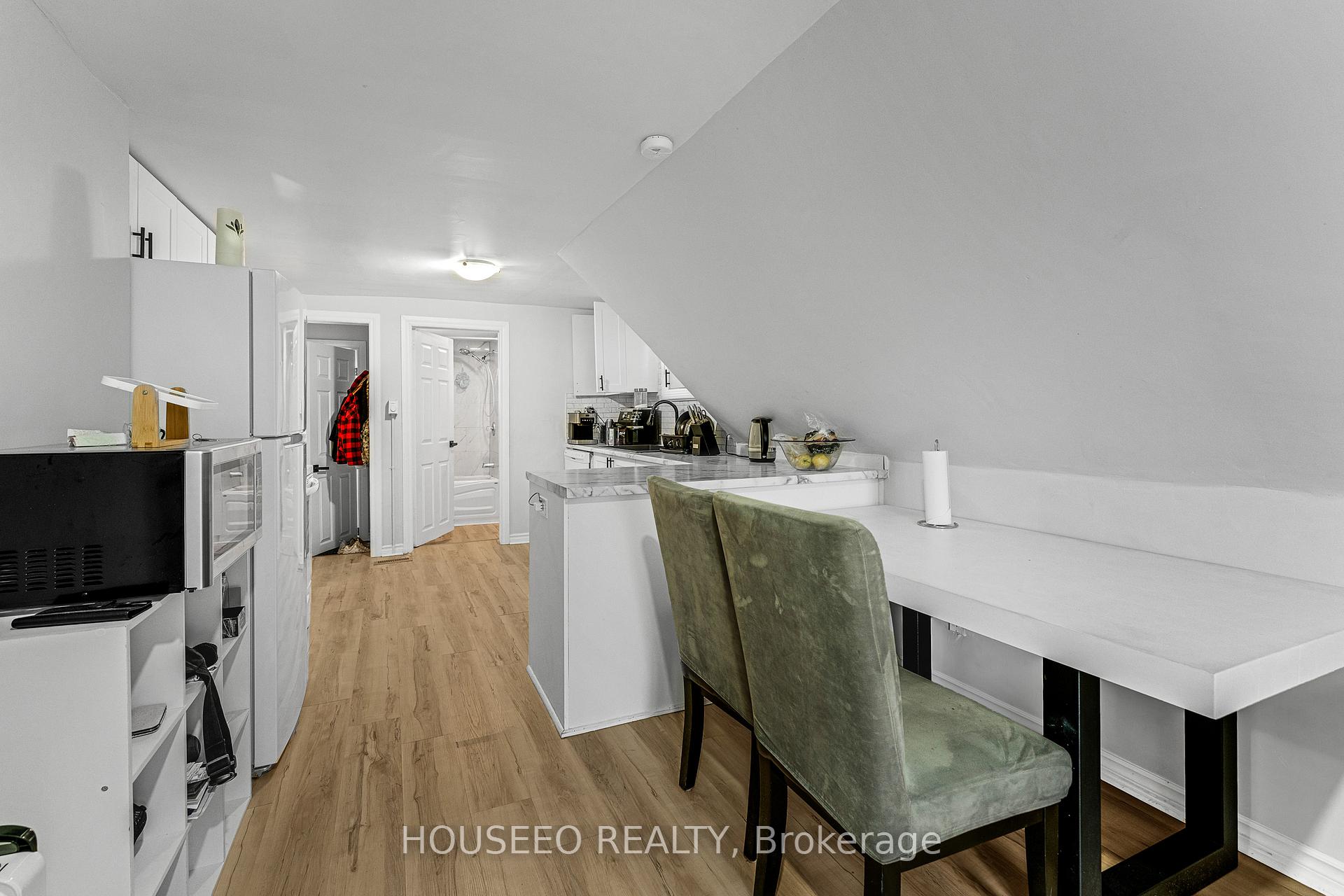 Photo 17 of 1321 Henry Ford Centre Drive, Windsor — HOMEH
