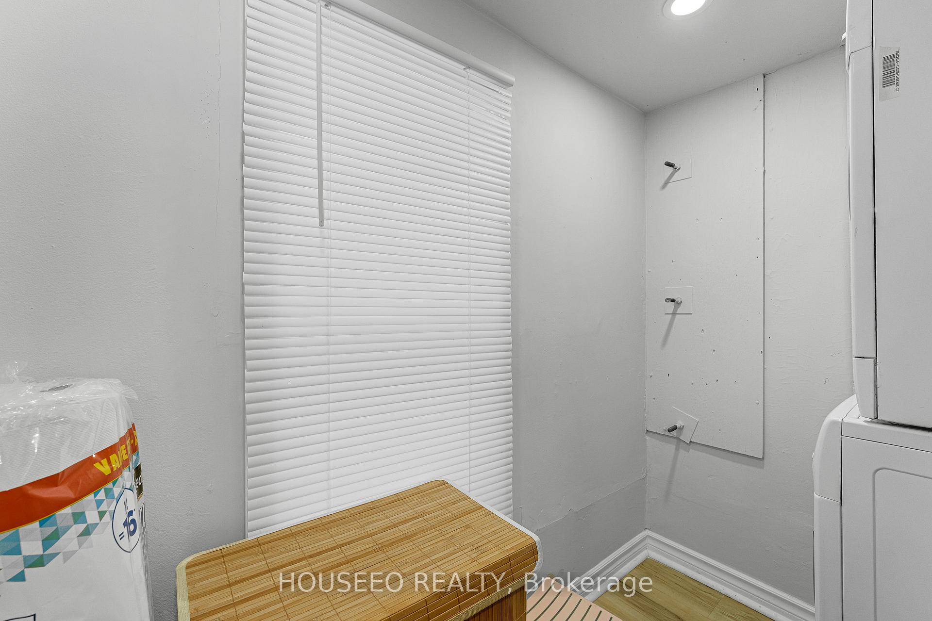 Photo 22 of 1321 Henry Ford Centre Drive, Windsor — HOMEH