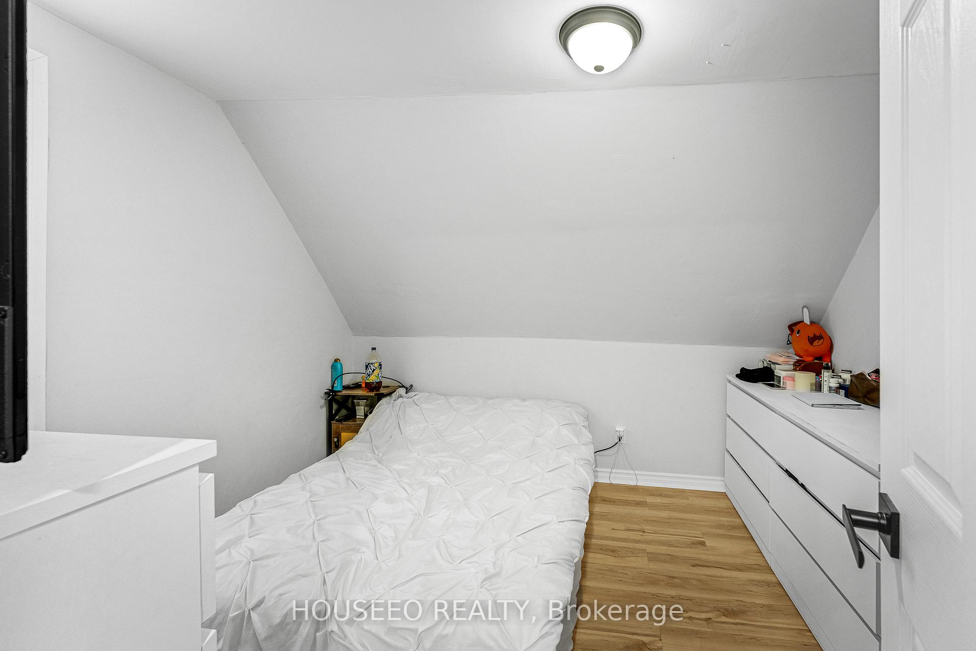 Photo 24 of 1321 Henry Ford Centre Drive, Windsor — HOMEH