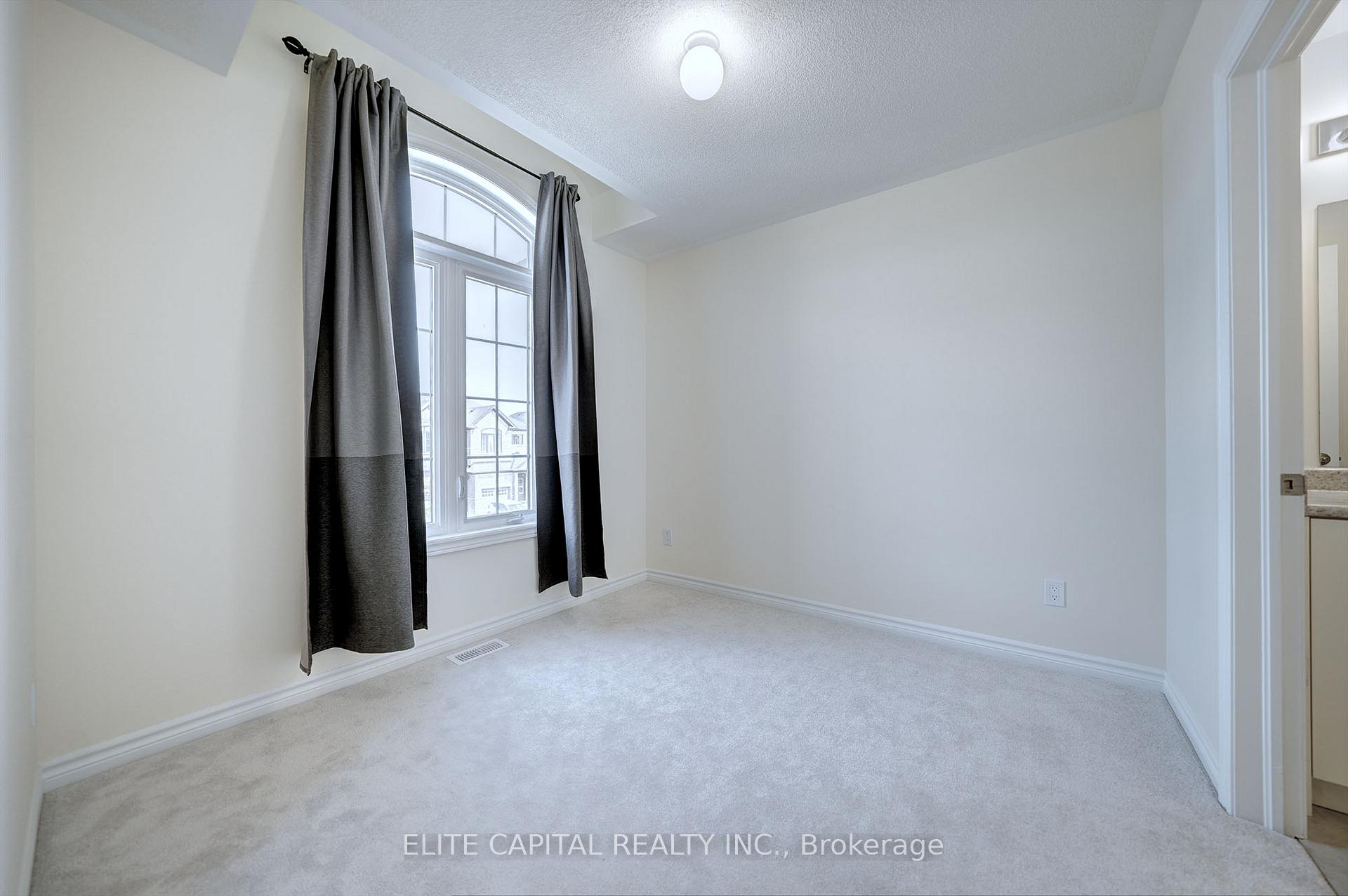 Photo 14 of 35 Closson Drive, Whitby, Rural Whitby — HOMEH