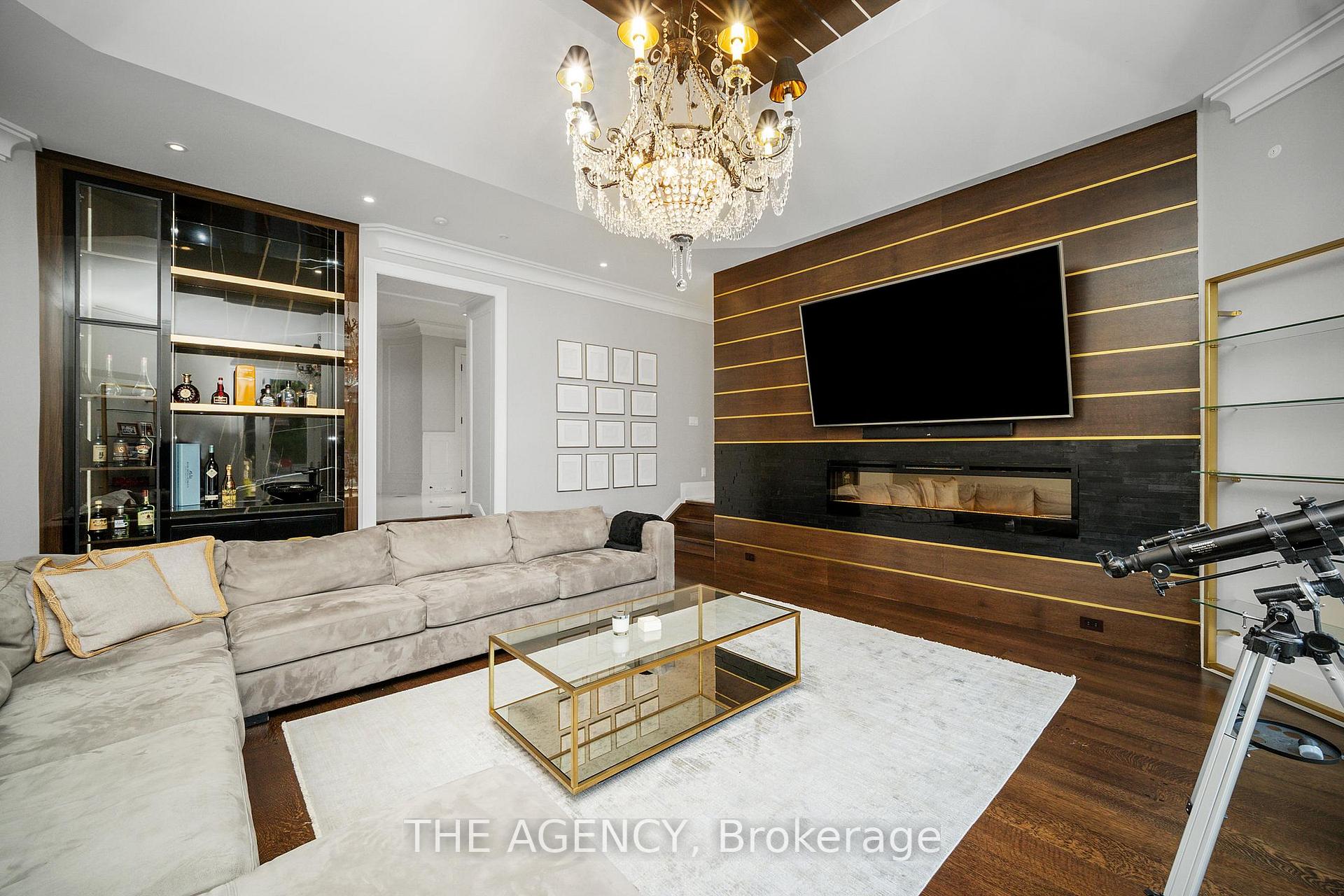 Photo 19 of 49 Bayside Court, Vaughan, East Woodbridge — HOMEH