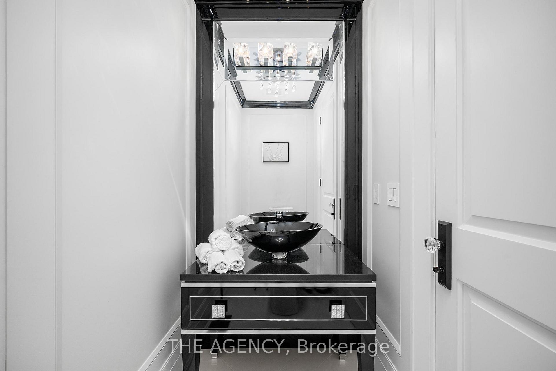 Photo 21 of 49 Bayside Court, Vaughan, East Woodbridge — HOMEH