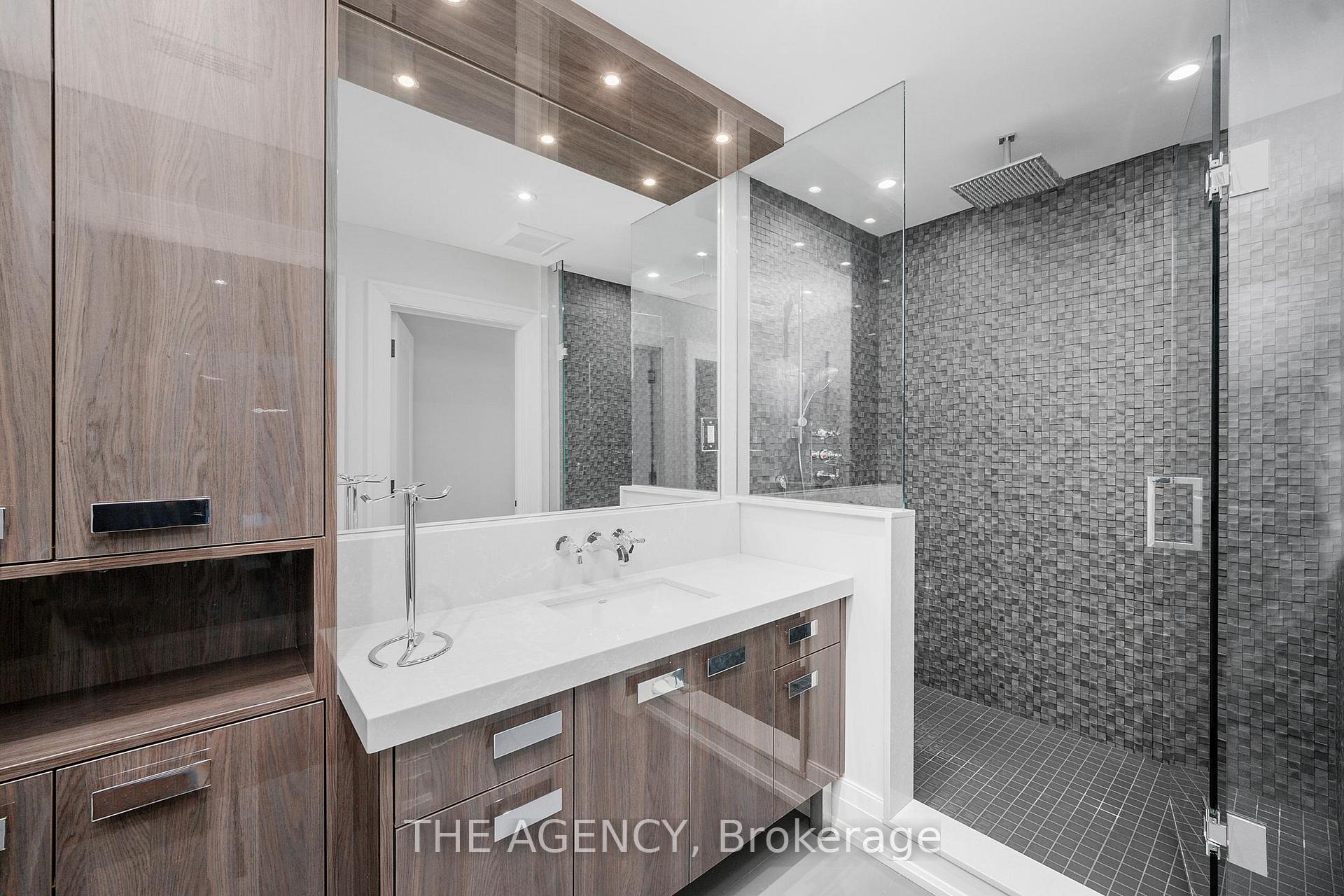 Photo 31 of 49 Bayside Court, Vaughan, East Woodbridge — HOMEH