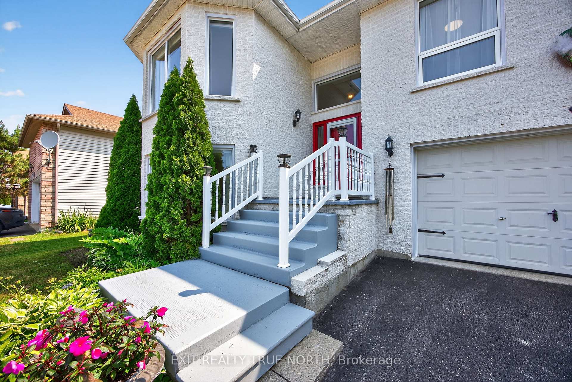 Photo 1 of 59 Riverdale Drive, Wasaga Beach — HOMEH