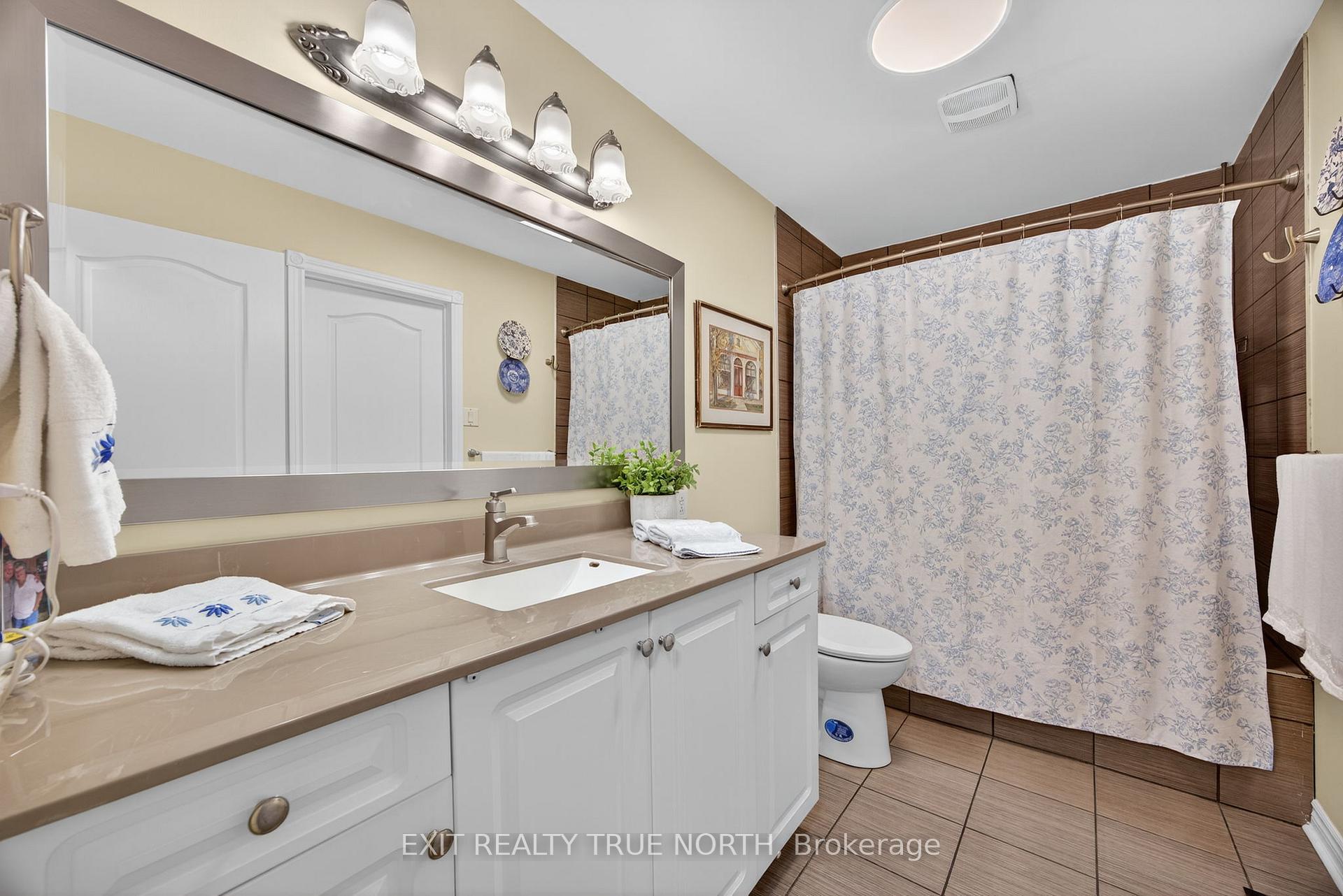 Photo 13 of 59 Riverdale Drive, Wasaga Beach — HOMEH
