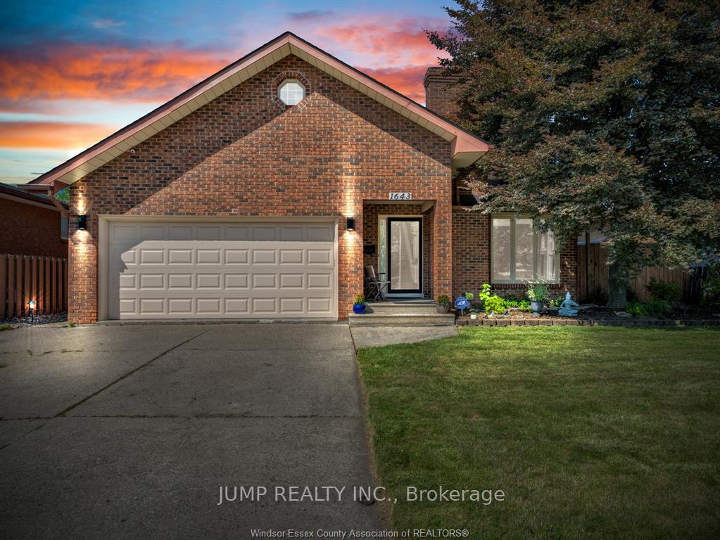 Photo 1 of 1643 Askin Avenue, Windsor — HOMEH