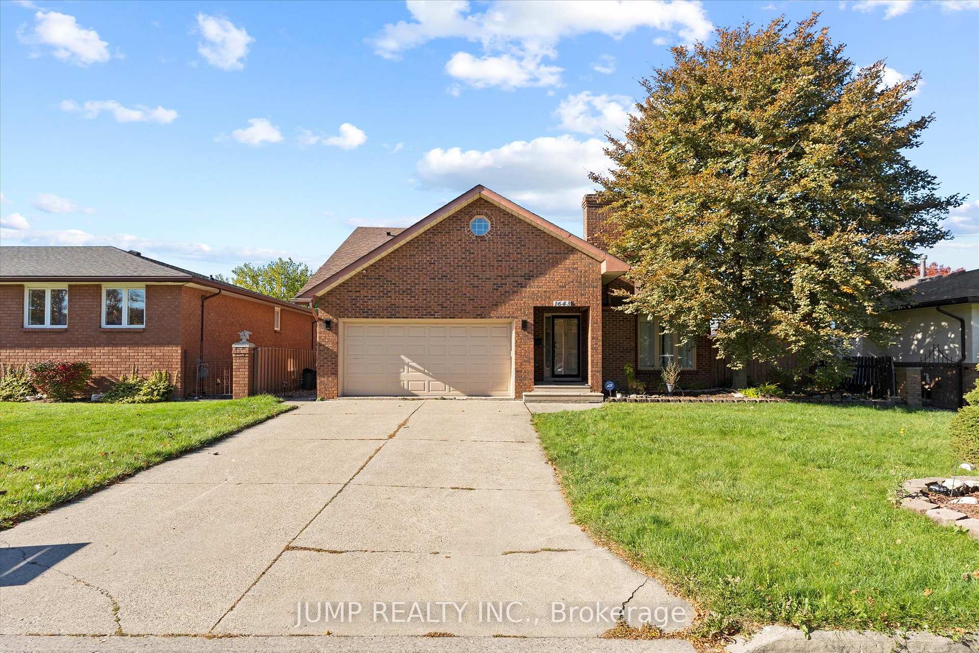 Photo 5 of 1643 Askin Avenue, Windsor — HOMEH