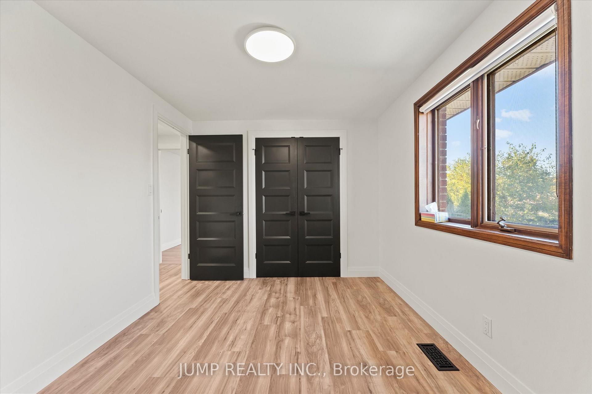 Photo 22 of 1643 Askin Avenue, Windsor — HOMEH