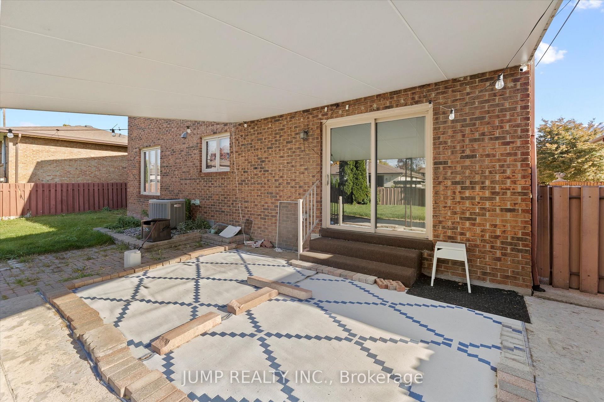 Photo 32 of 1643 Askin Avenue, Windsor — HOMEH