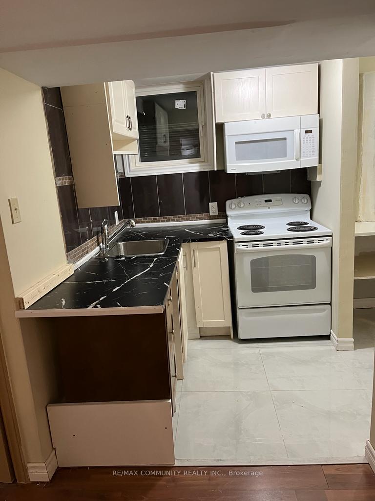 Photo 9 of Unit Bsmt, 10 Simcoe Drive, Belleville, Thurlow Ward — HOMEH