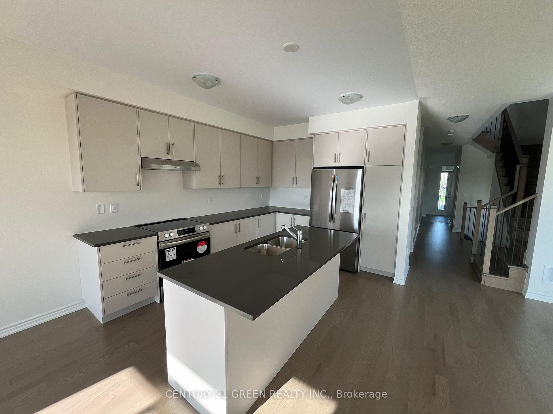 Photo 10 of 22 Velvet Drive, Whitby, Rural Whitby — HOMEH