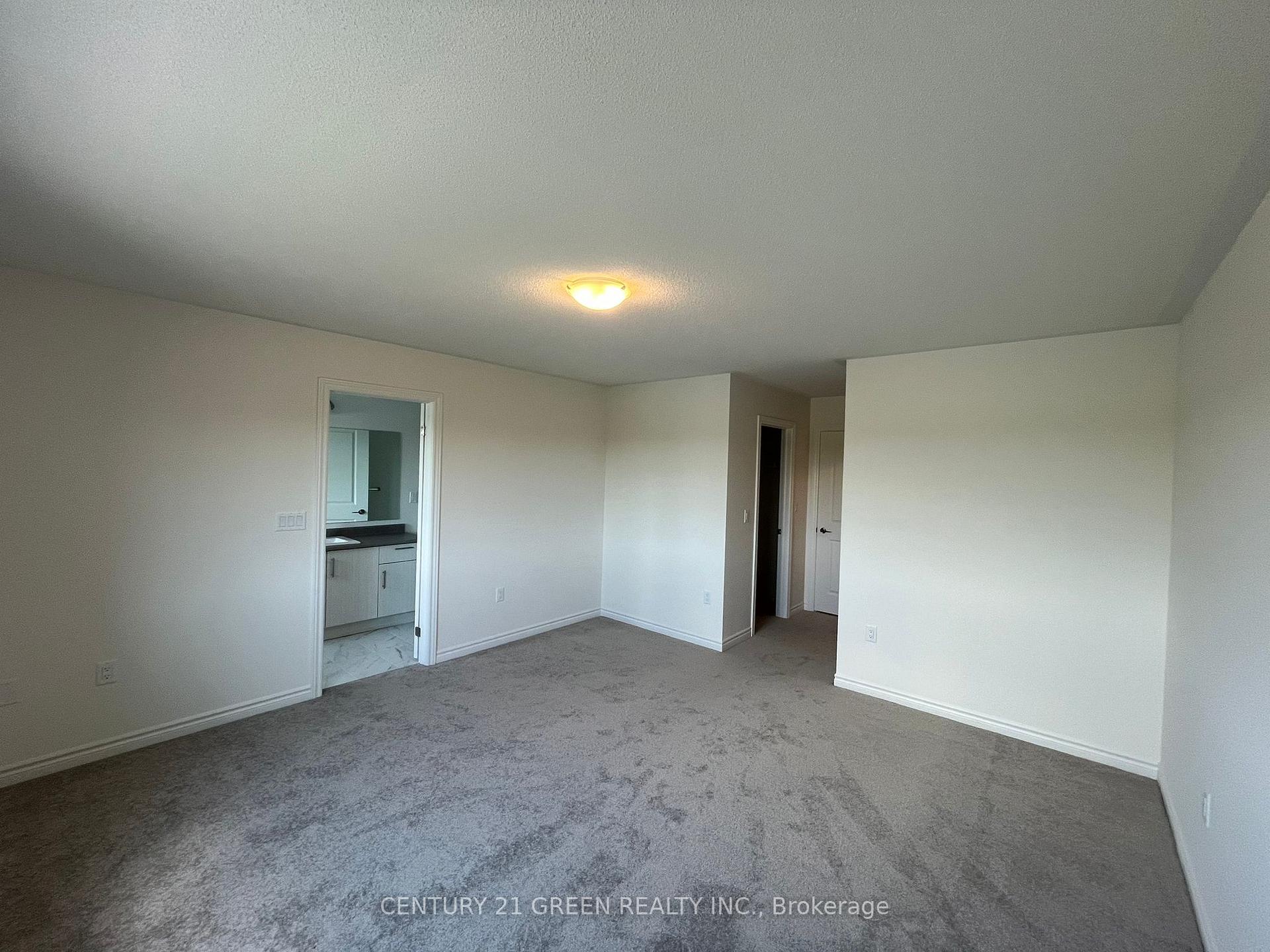 Photo 13 of 22 Velvet Drive, Whitby, Rural Whitby — HOMEH