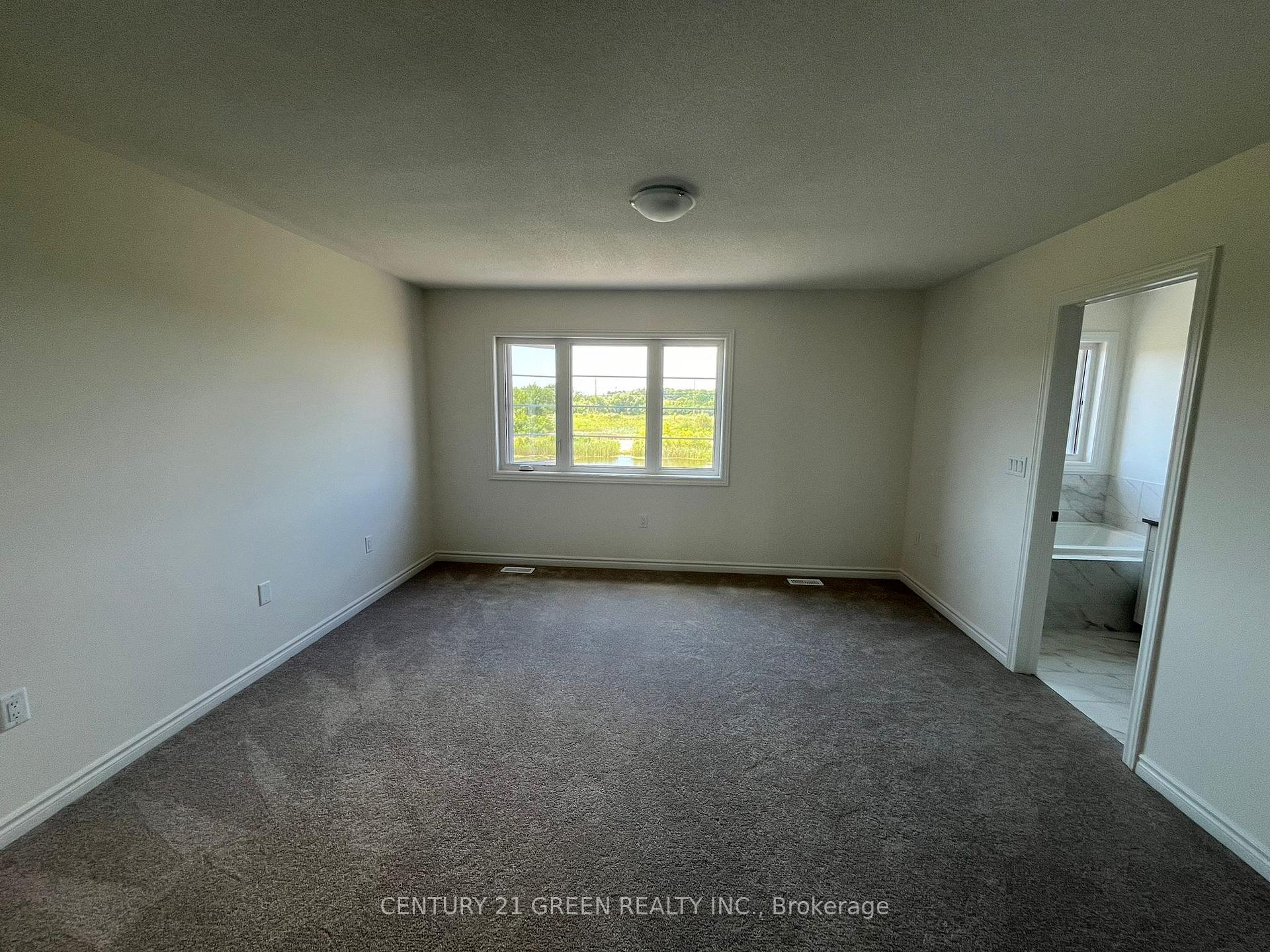 Photo 14 of 22 Velvet Drive, Whitby, Rural Whitby — HOMEH