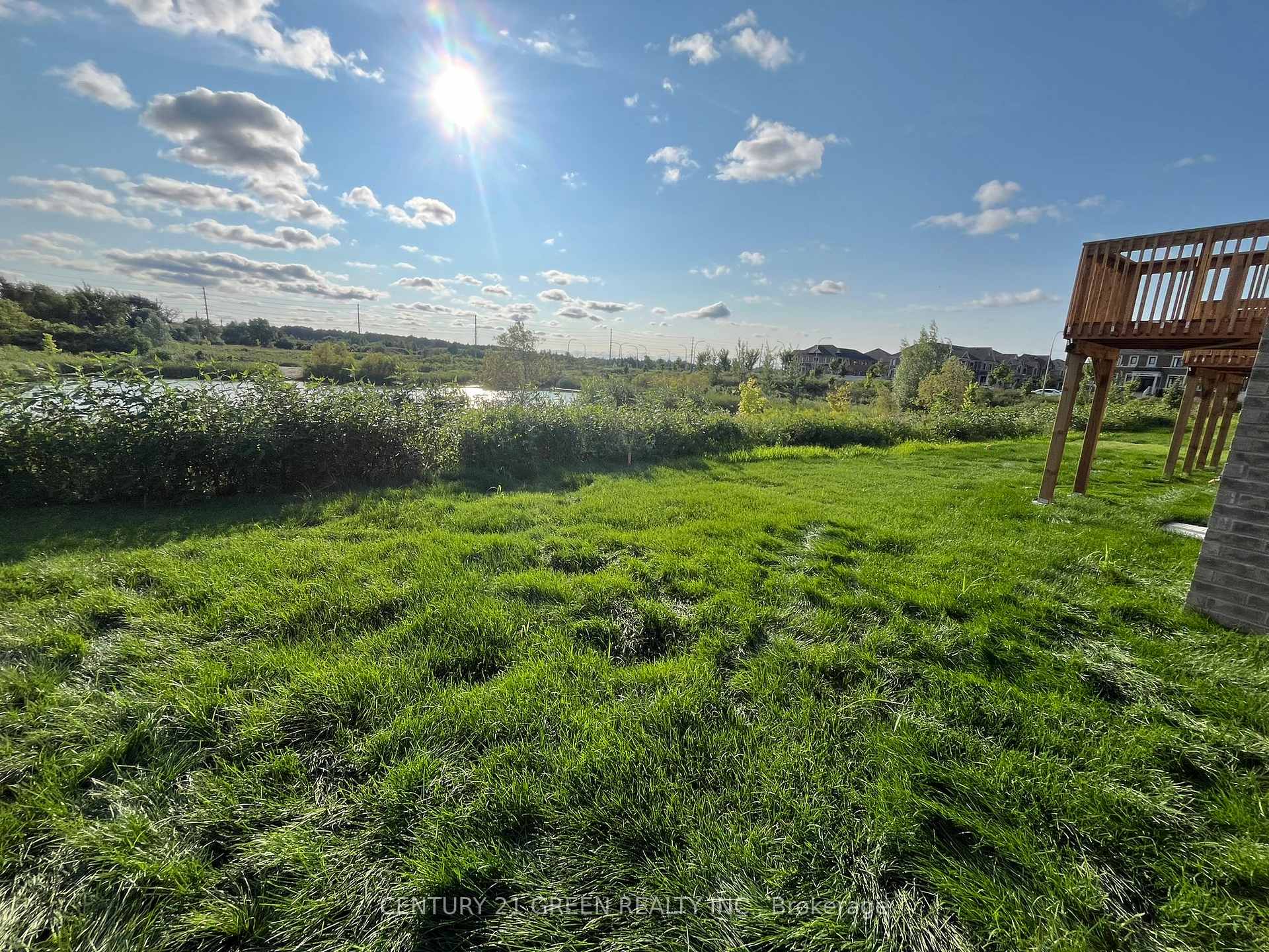 Photo 20 of 22 Velvet Drive, Whitby, Rural Whitby — HOMEH