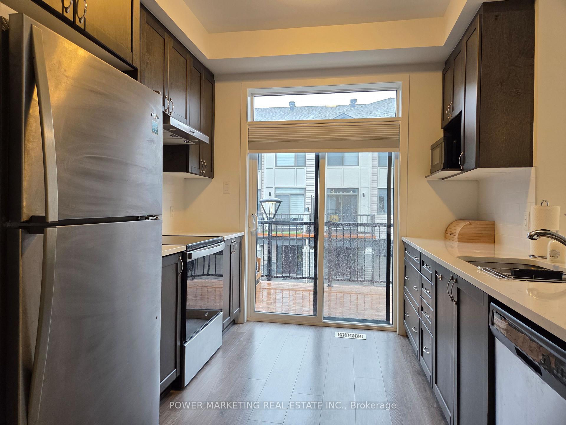 Photo 7 of 903 Nova Private, Ottawa, Barrhaven - Half Moon Bay — HOMEH