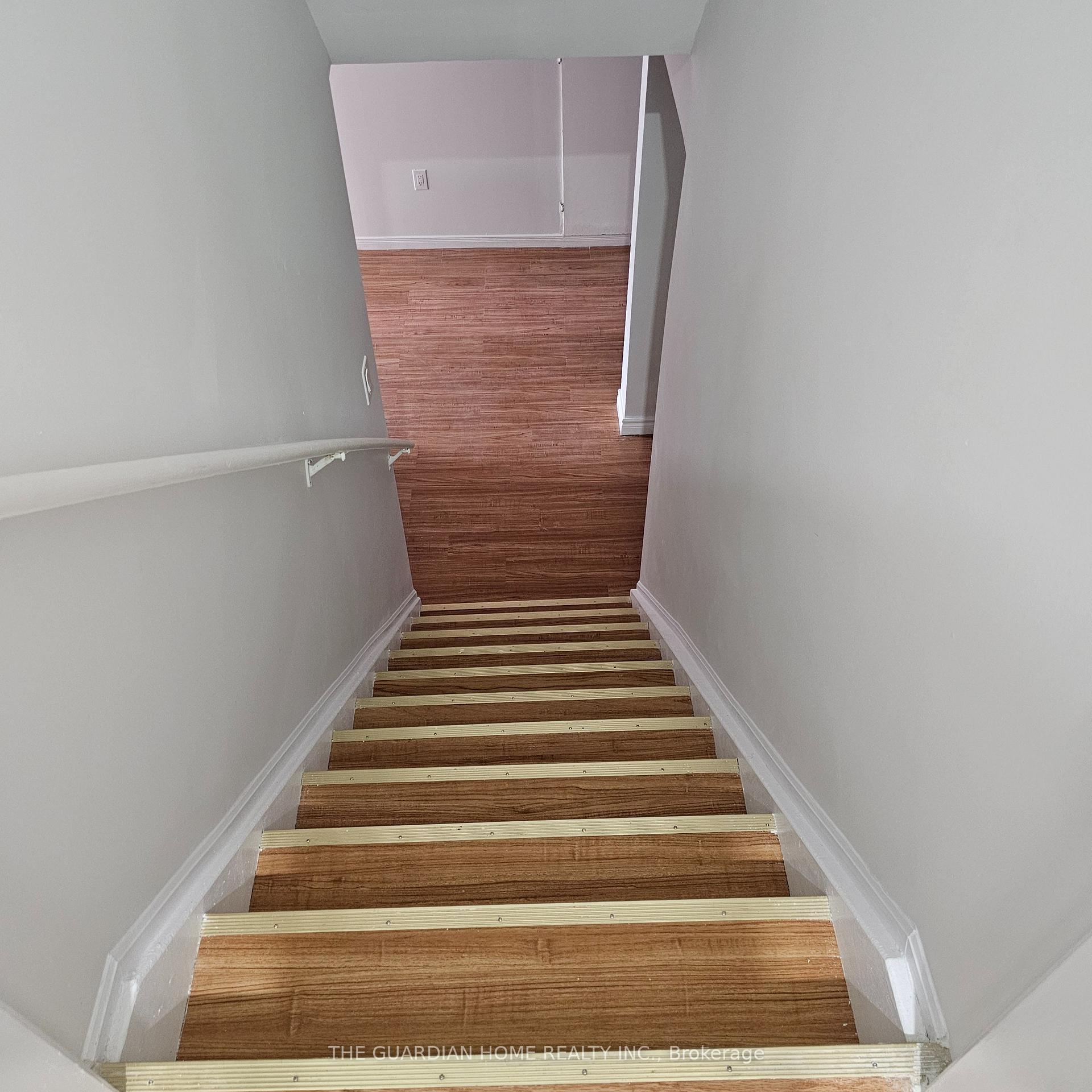 Photo 2 of 15 Ryder Crescent, Ajax, Northeast Ajax — HOMEH