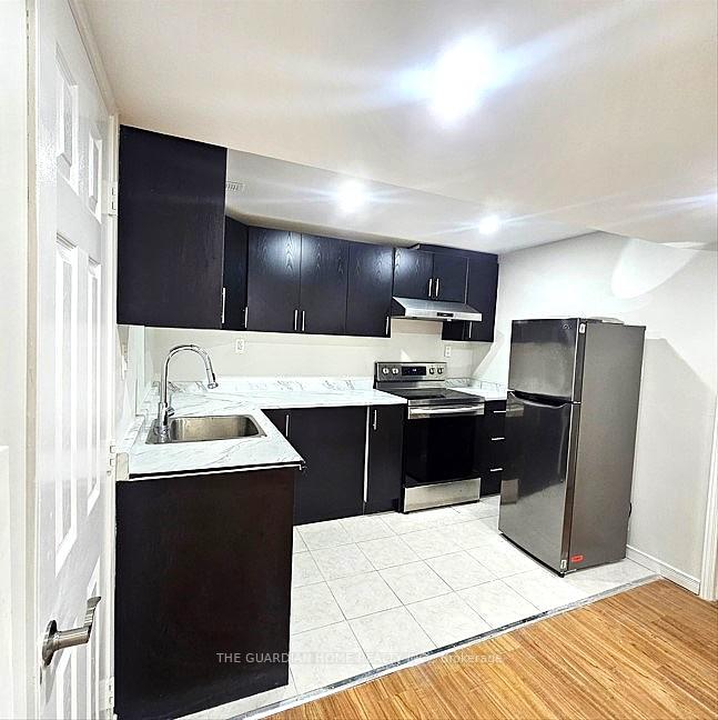 Photo 5 of 15 Ryder Crescent, Ajax, Northeast Ajax — HOMEH