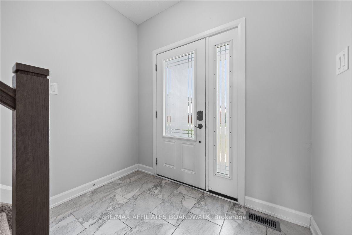Photo 2 of 15 Vimy Ridge Crescent, Arnprior — HOMEH