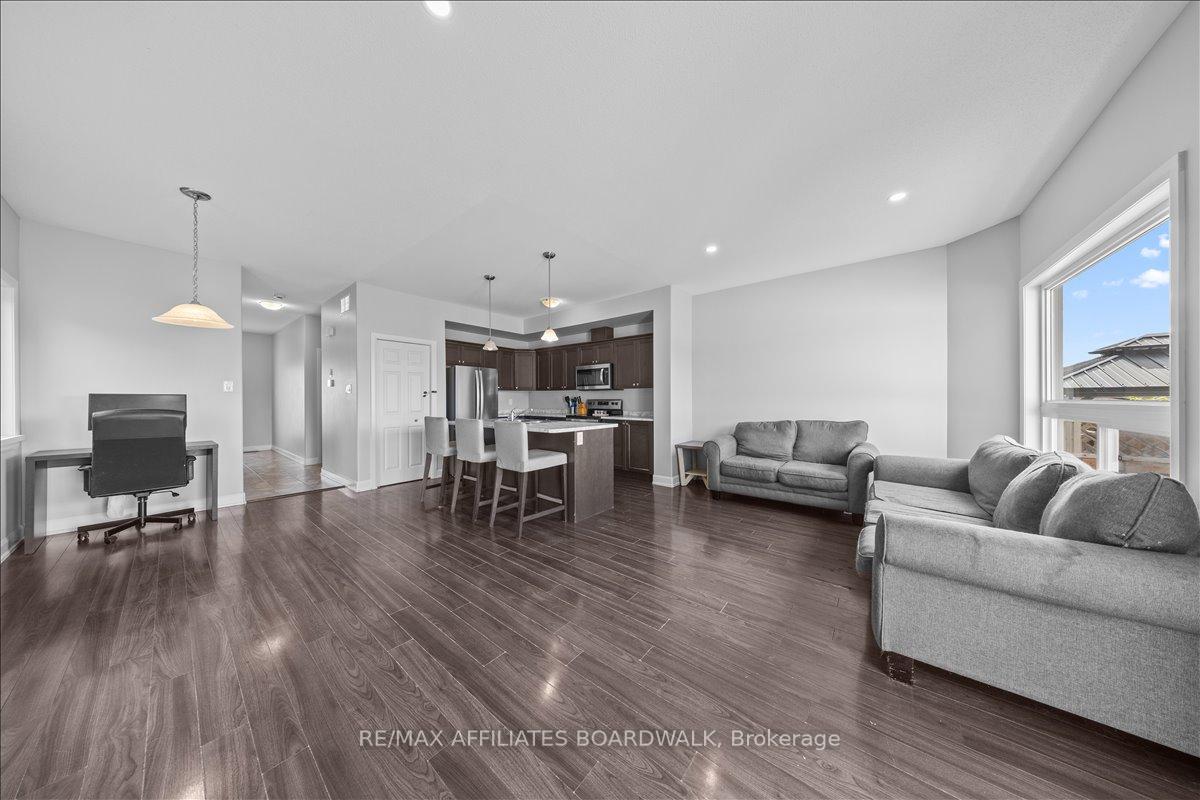 Photo 12 of 15 Vimy Ridge Crescent, Arnprior — HOMEH