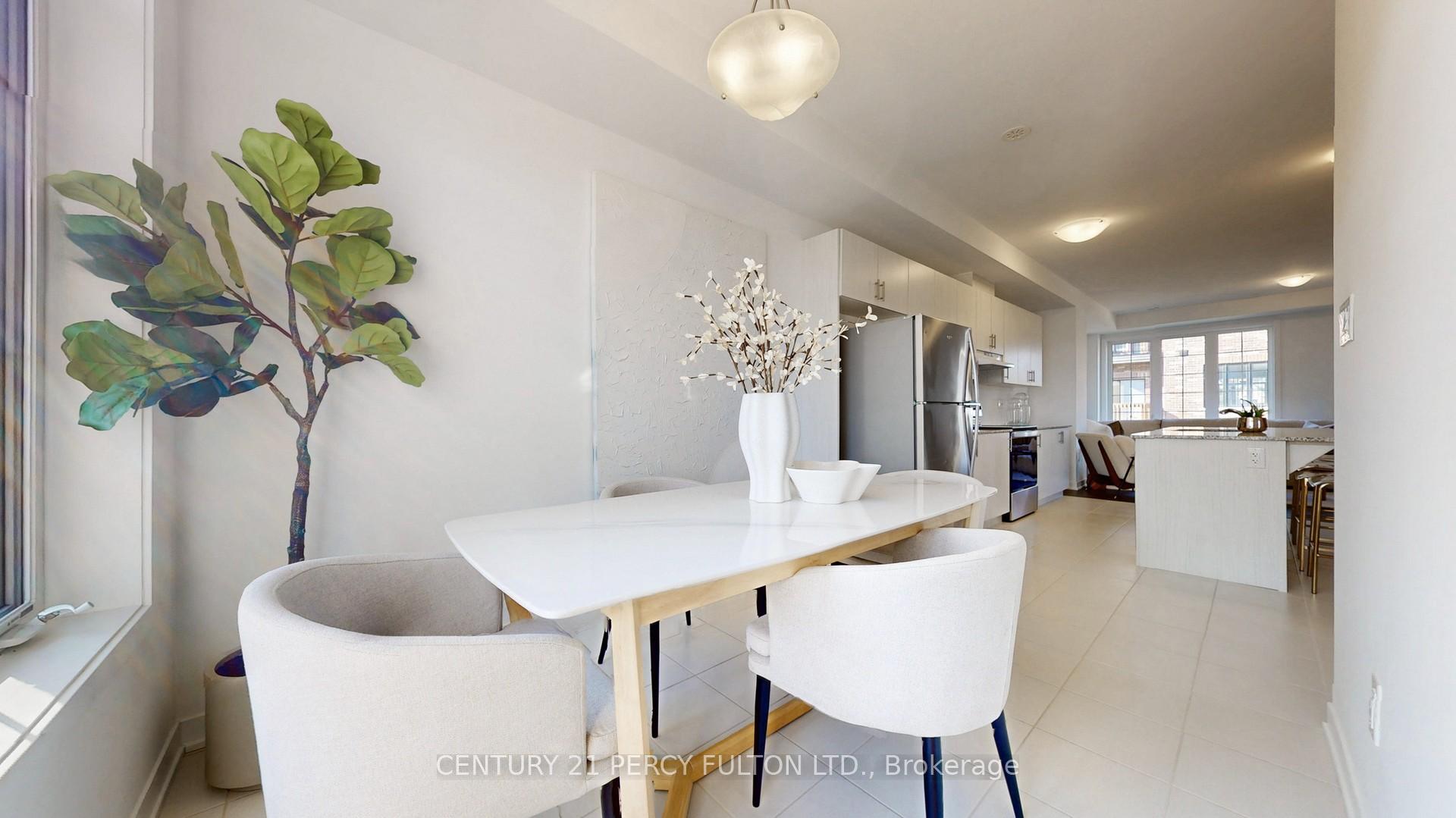 Photo 10 of 31 Selfridge Way, Whitby, Downtown Whitby — HOMEH
