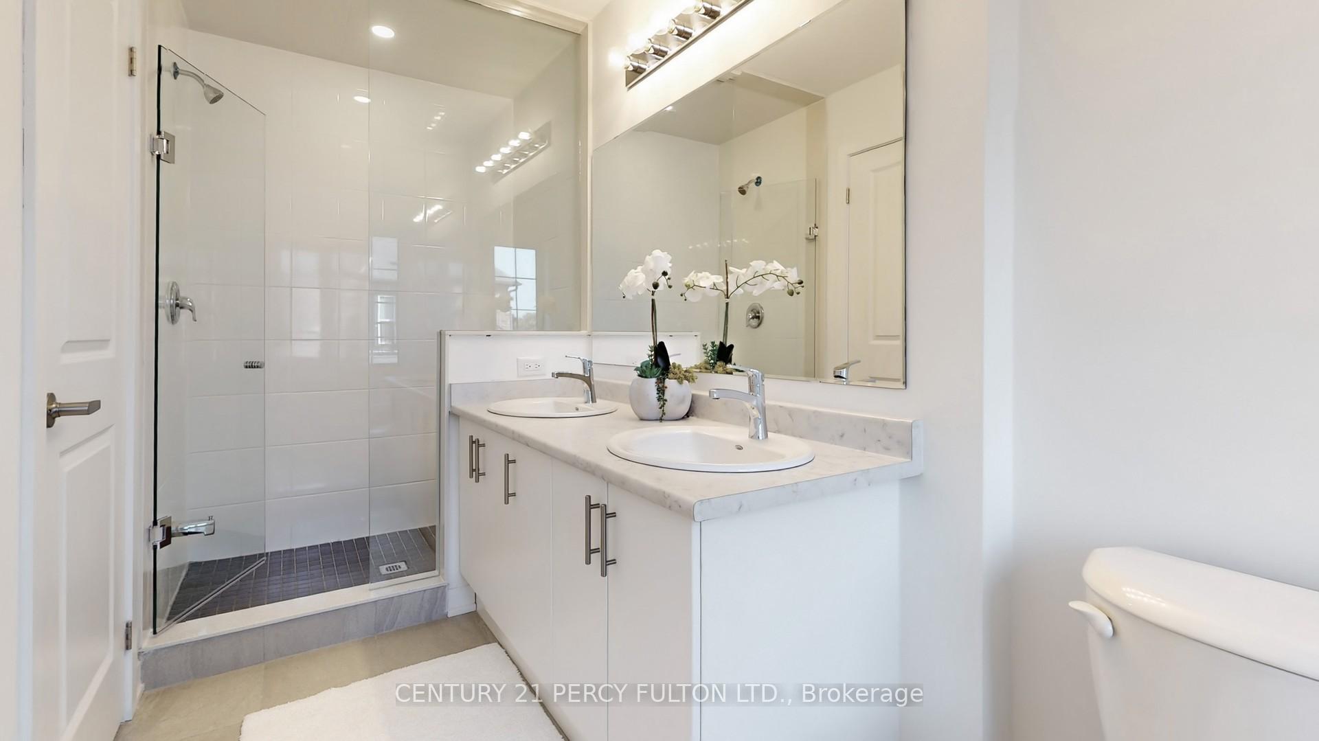 Photo 19 of 31 Selfridge Way, Whitby, Downtown Whitby — HOMEH