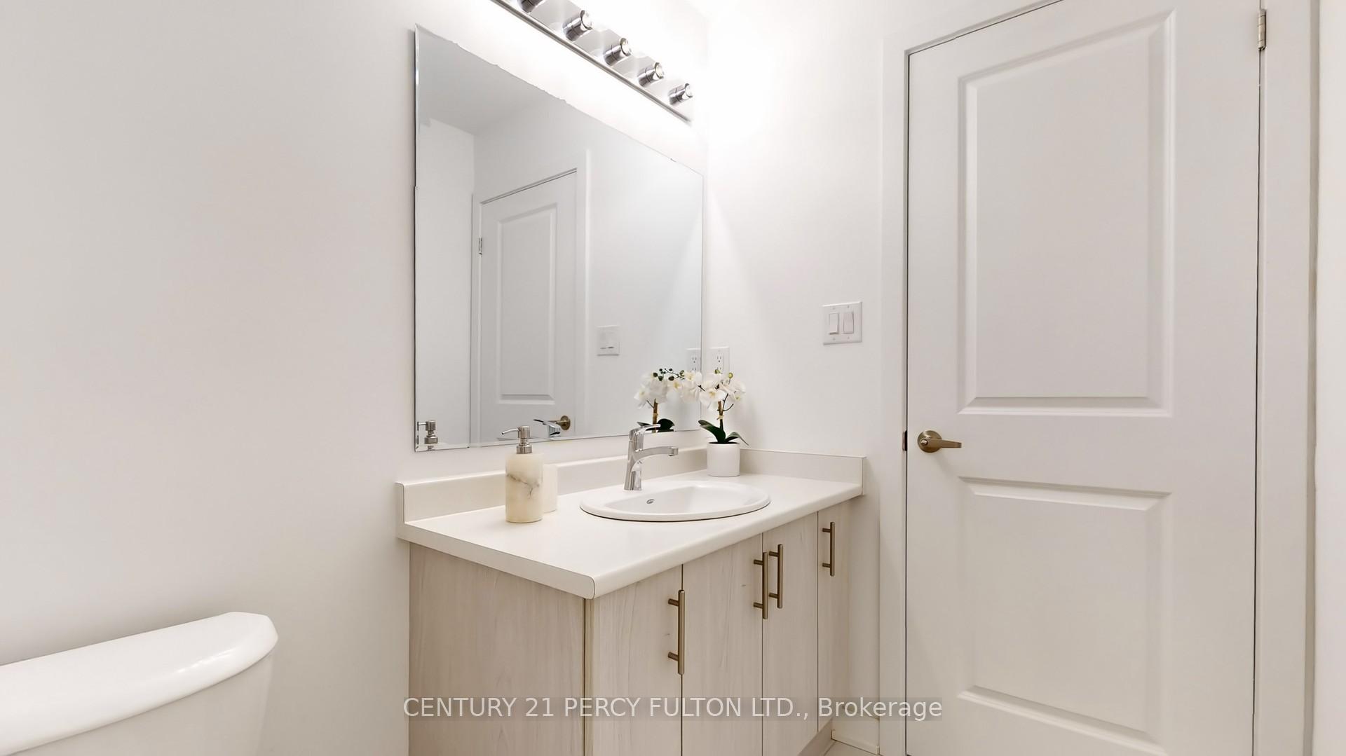 Photo 25 of 31 Selfridge Way, Whitby, Downtown Whitby — HOMEH