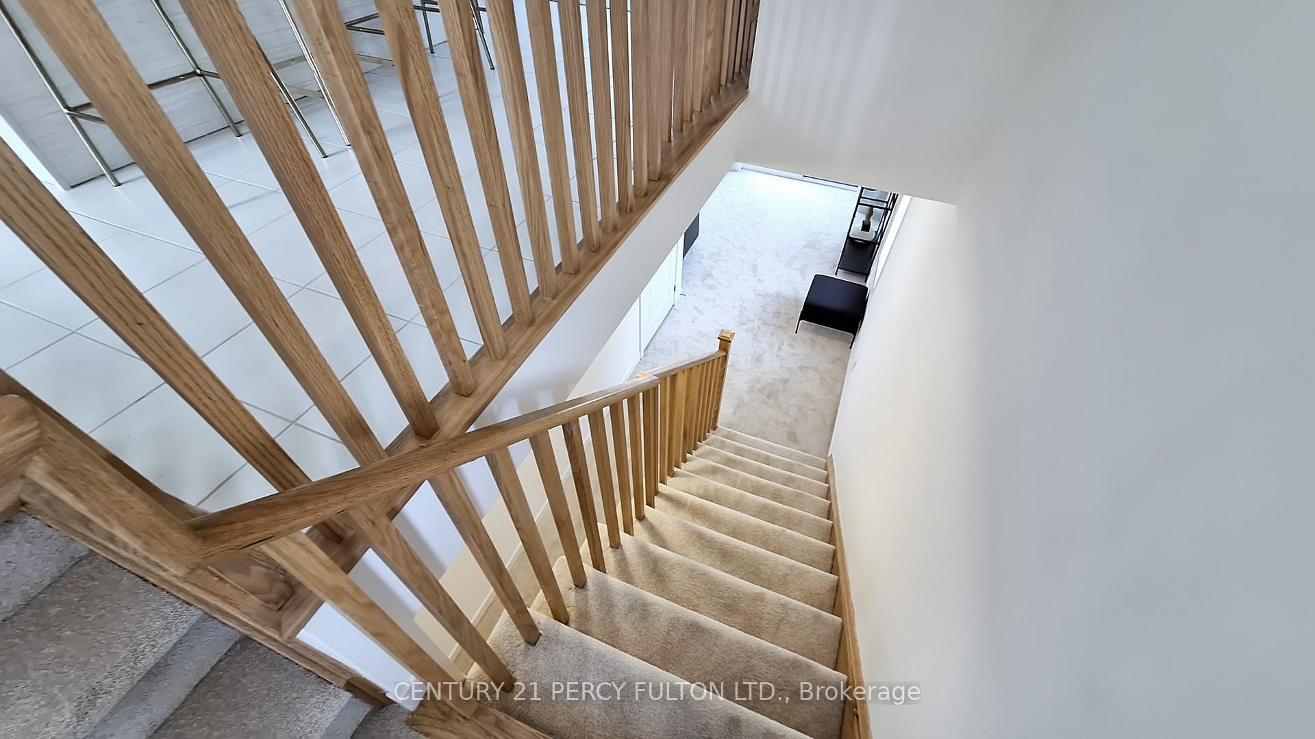 Photo 27 of 31 Selfridge Way, Whitby, Downtown Whitby — HOMEH