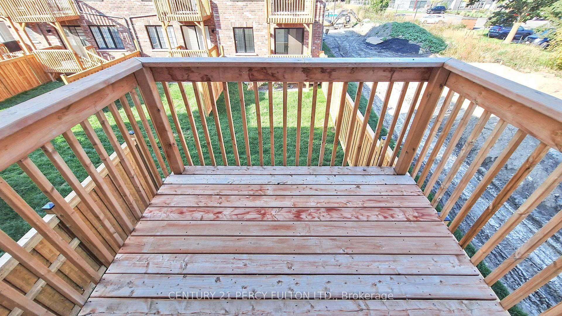 Photo 37 of 31 Selfridge Way, Whitby, Downtown Whitby — HOMEH