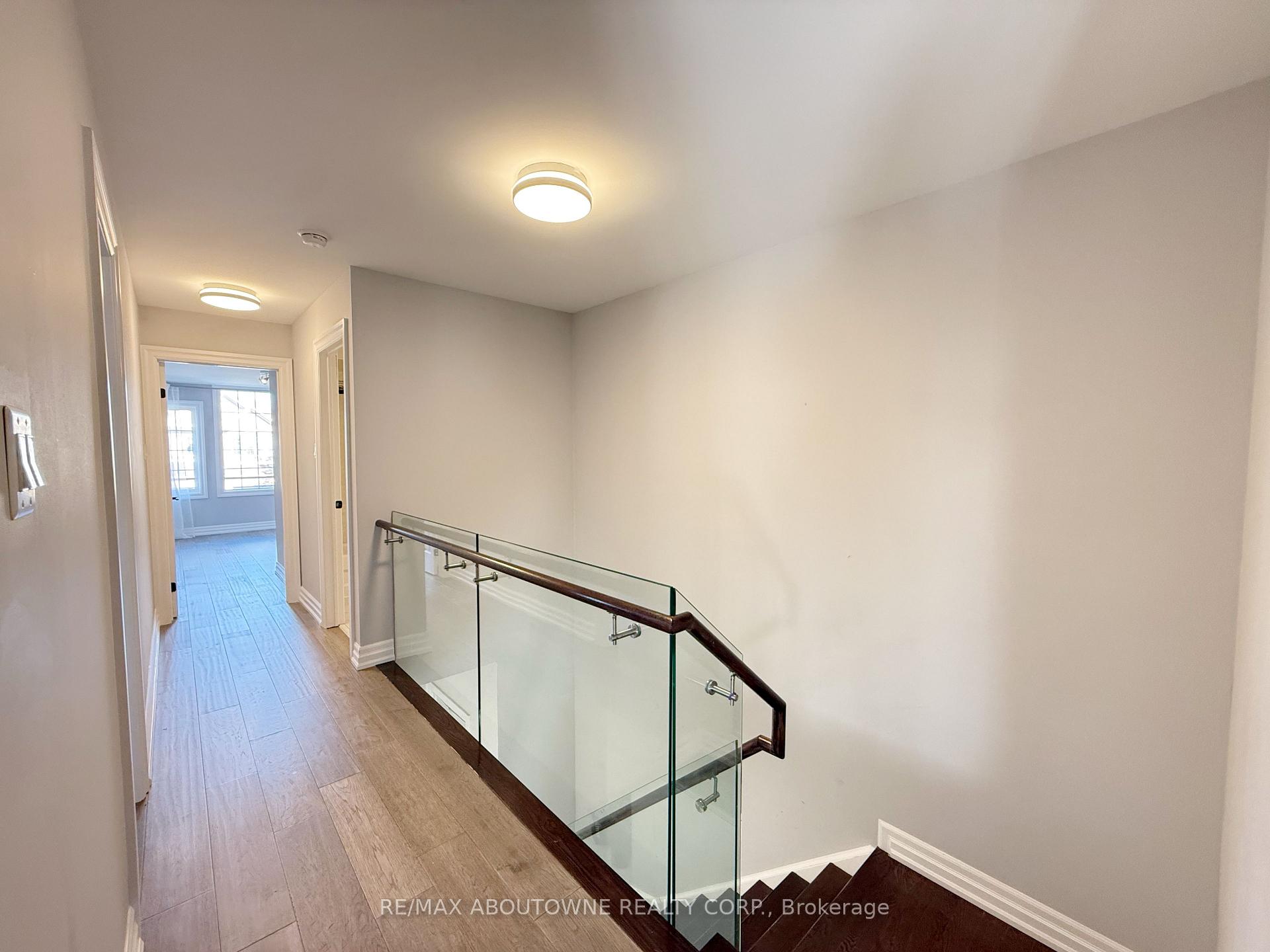Photo 20 of 44 Craddock Street, Vaughan, Maple — HOMEH