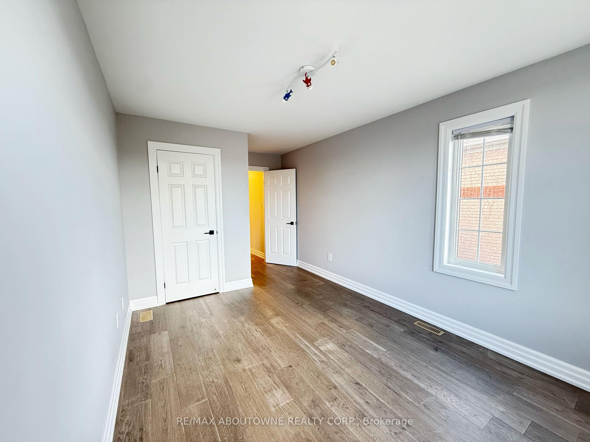 Photo 29 of 44 Craddock Street, Vaughan, Maple — HOMEH