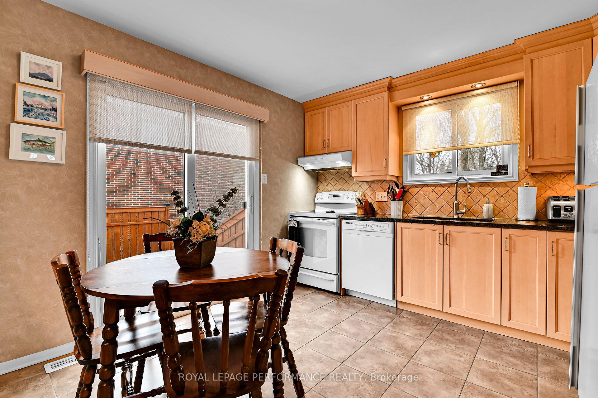 Photo 6 of 1362 Micmac Street, Ottawa, Alta Vista — HOMEH