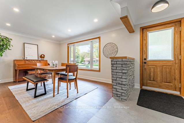 Photo 5 of 142 Mackay Crescent, Waterloo — HOMEH